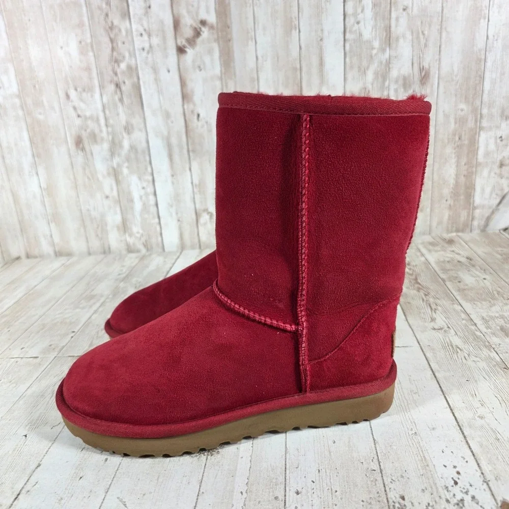 UGG Classic Short II Red Suede‎ Sheepskin Mid Calf Boots 1016223 Womens 6